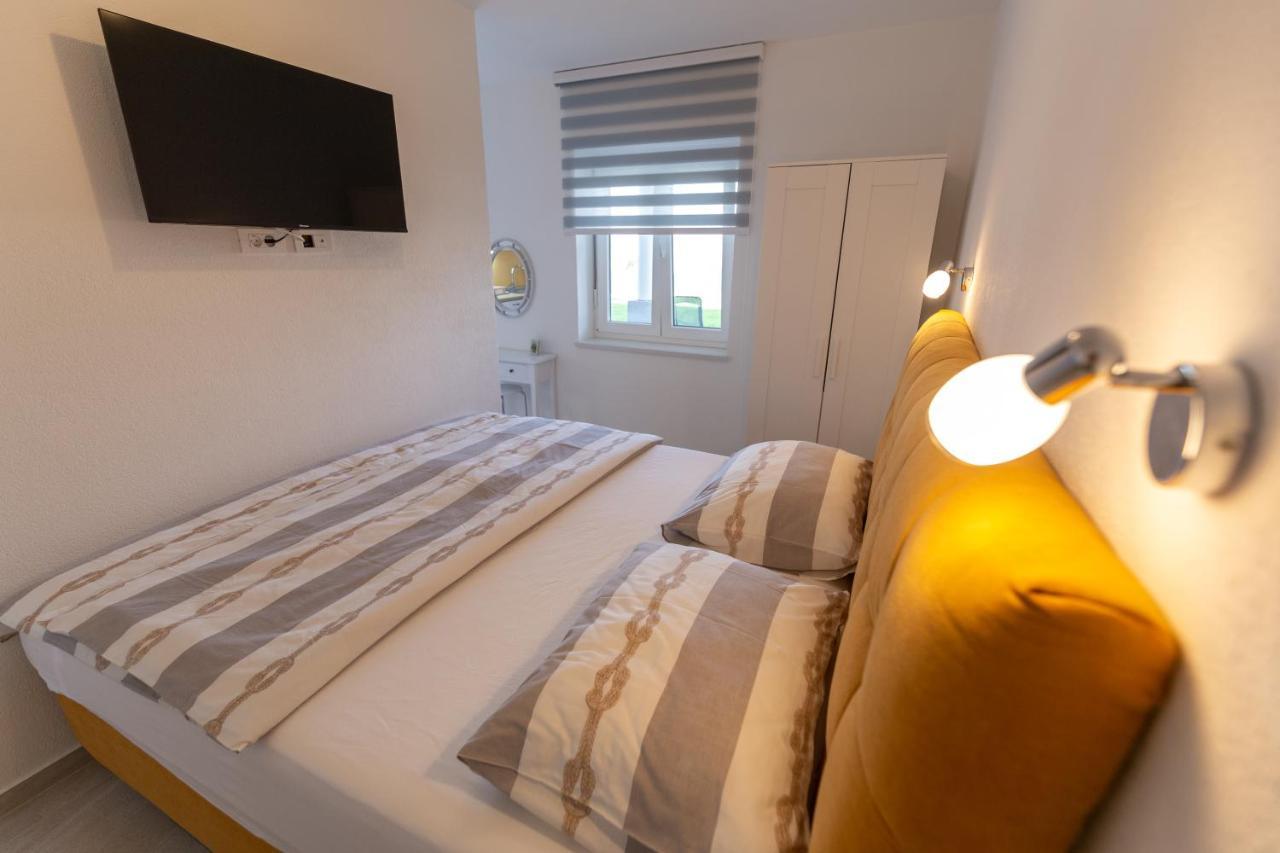 Apartments Luka Senj  Luaran gambar